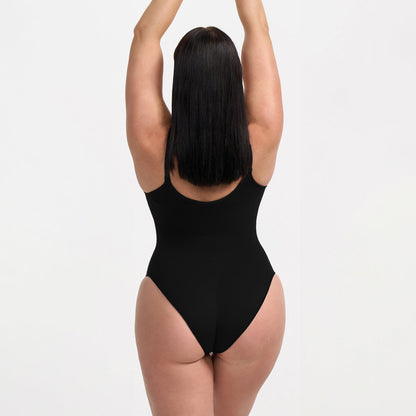 Figuurcorrigerende body met slip